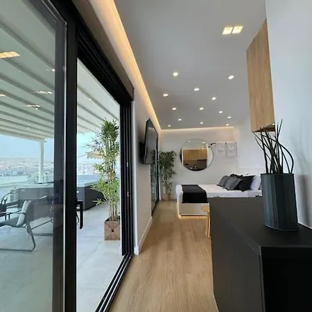 Bluemotion - Centralsuite Portview Piraeus Exterior photo